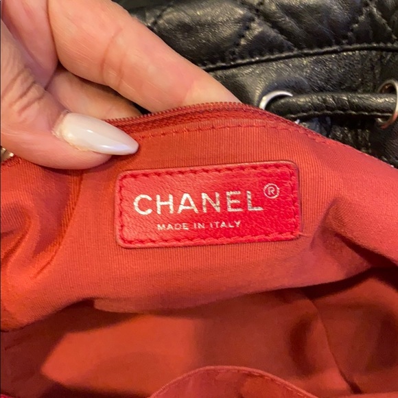 SOLD 🔴 Chanel Crinkled Lamb Backpack Black - Picture 8 of 16